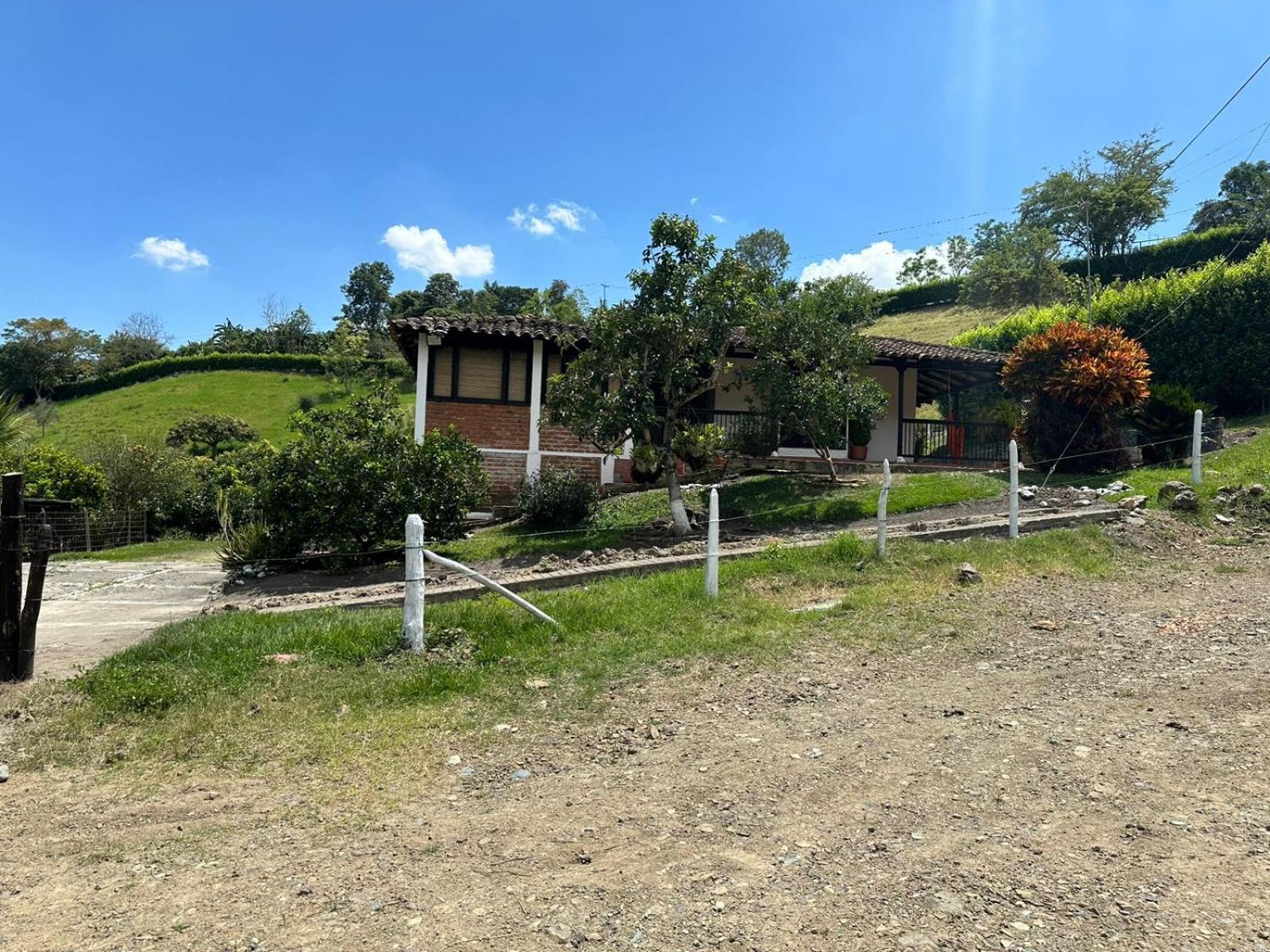 Casa Campestre Buga Parcelacion Paraiso De Sonsito Villa Eksteriør bilde